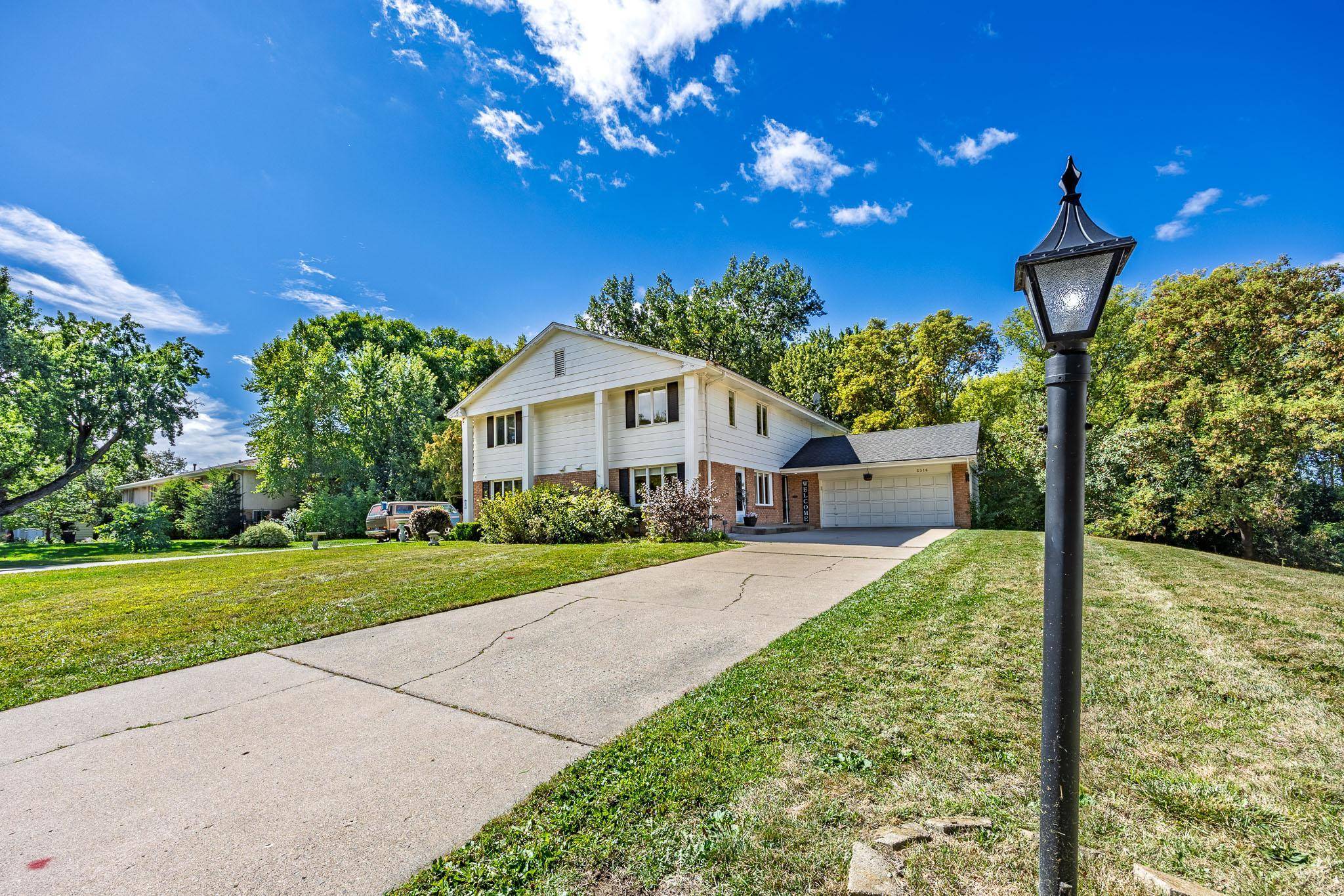 5316 Malibu DR, Edina, MN 55436