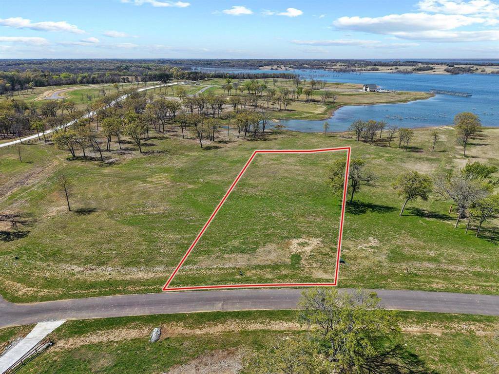 237 Lakeshore Terrace, Windom, TX 75492