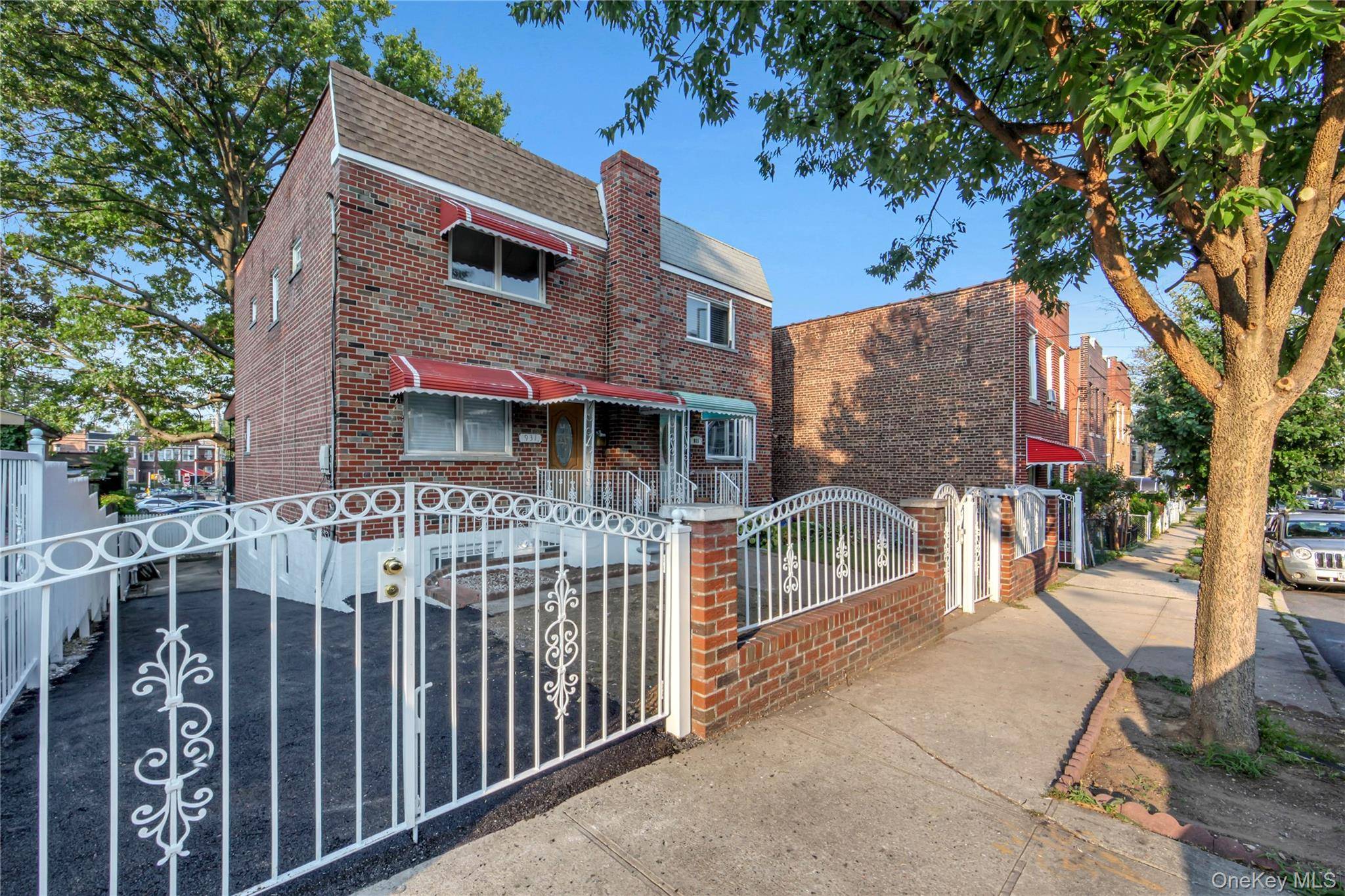 931 E 232nd ST, Bronx, NY 10466