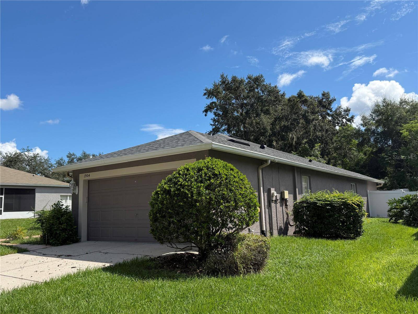 1904 SAMANTHA LN, Valrico, FL 33594