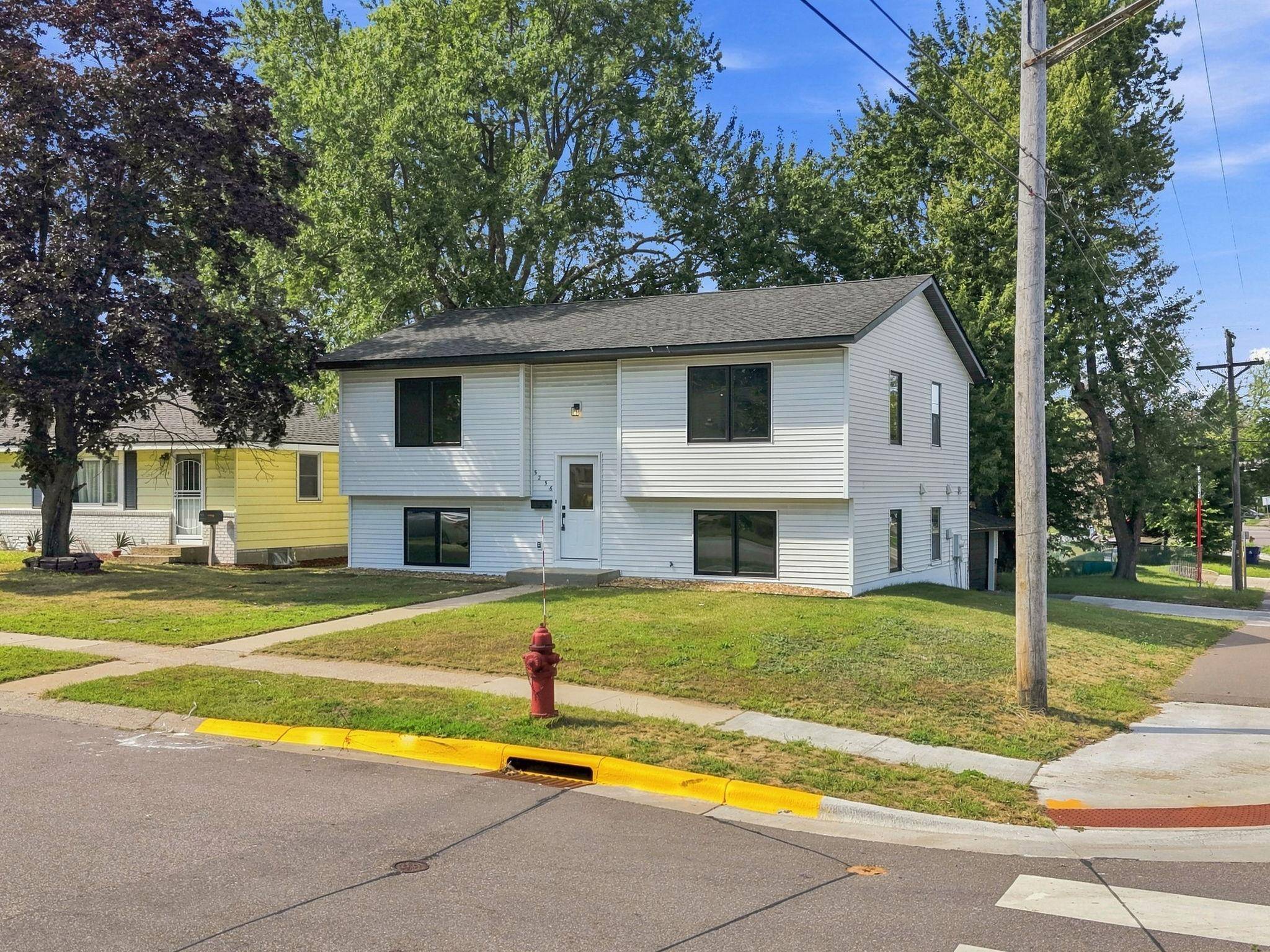 5256 4th ST NE, Columbia Heights, MN 55421