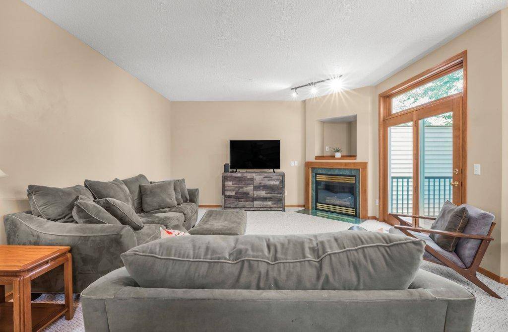 17800 Townline RD, Minnetonka, MN 55345