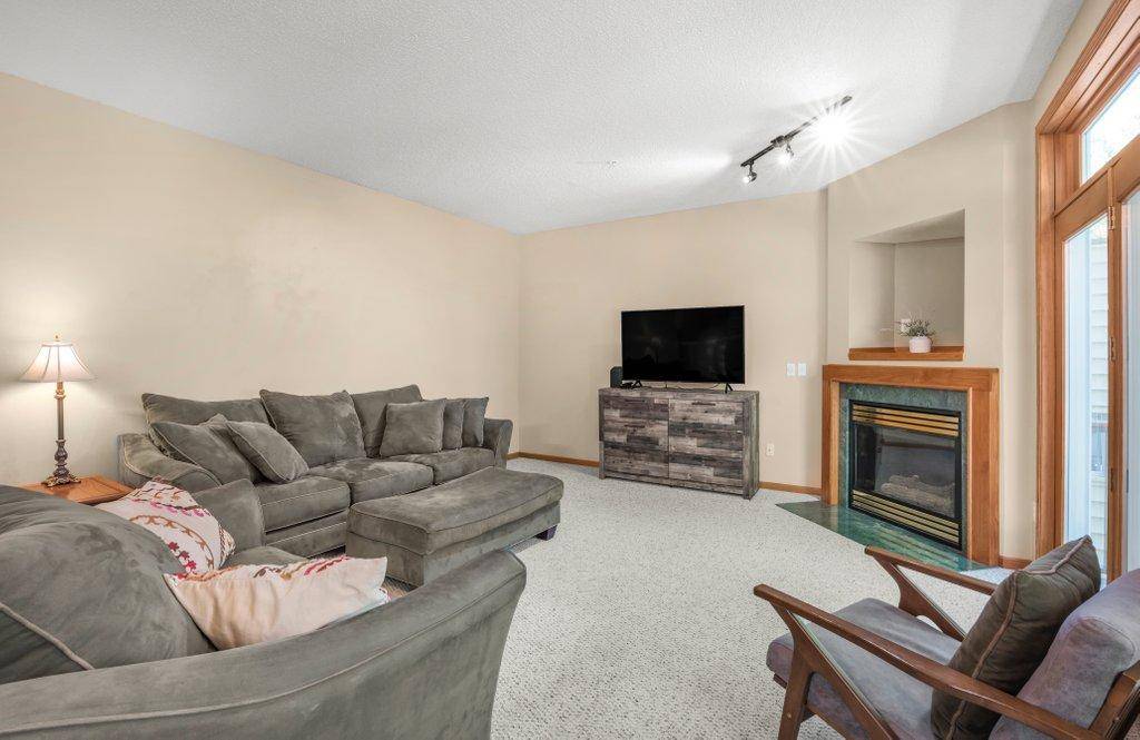 17800 Townline RD, Minnetonka, MN 55345
