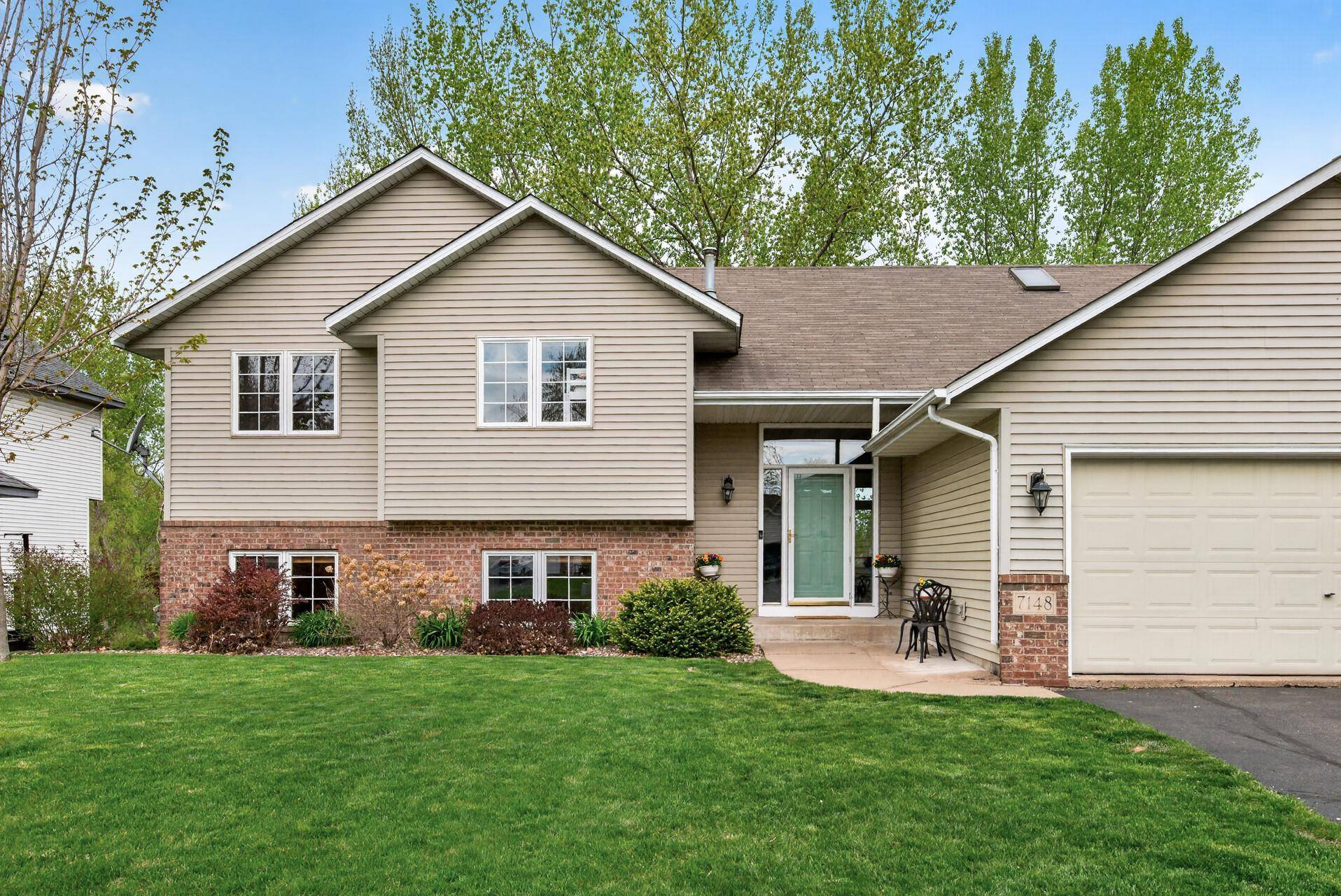 7148 Maryland CIR, Savage, MN 55378