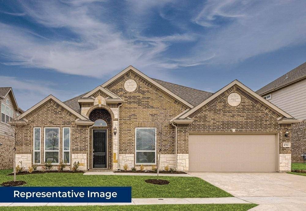 621 S Hidden Lakes, Desoto, TX 75115