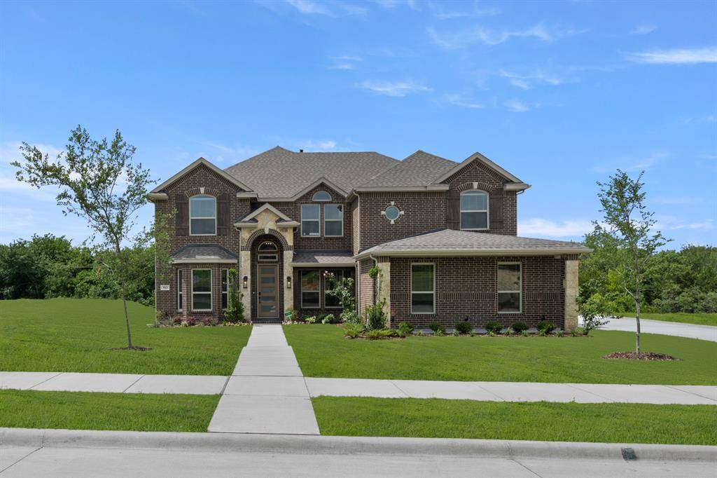 513 S Hidden Lakes Drive, Desoto, TX 75115
