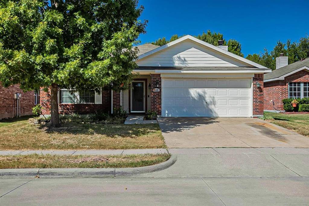 9409 Goldenview Drive, Fort Worth, TX 76244