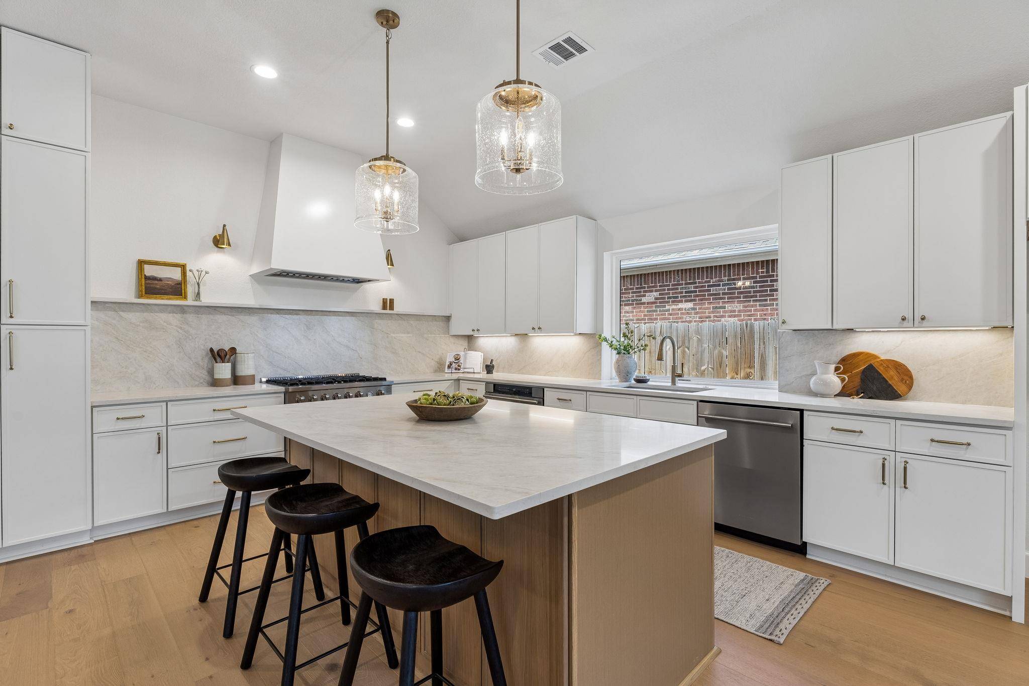 11205 Readvill LN, Austin, TX 78739