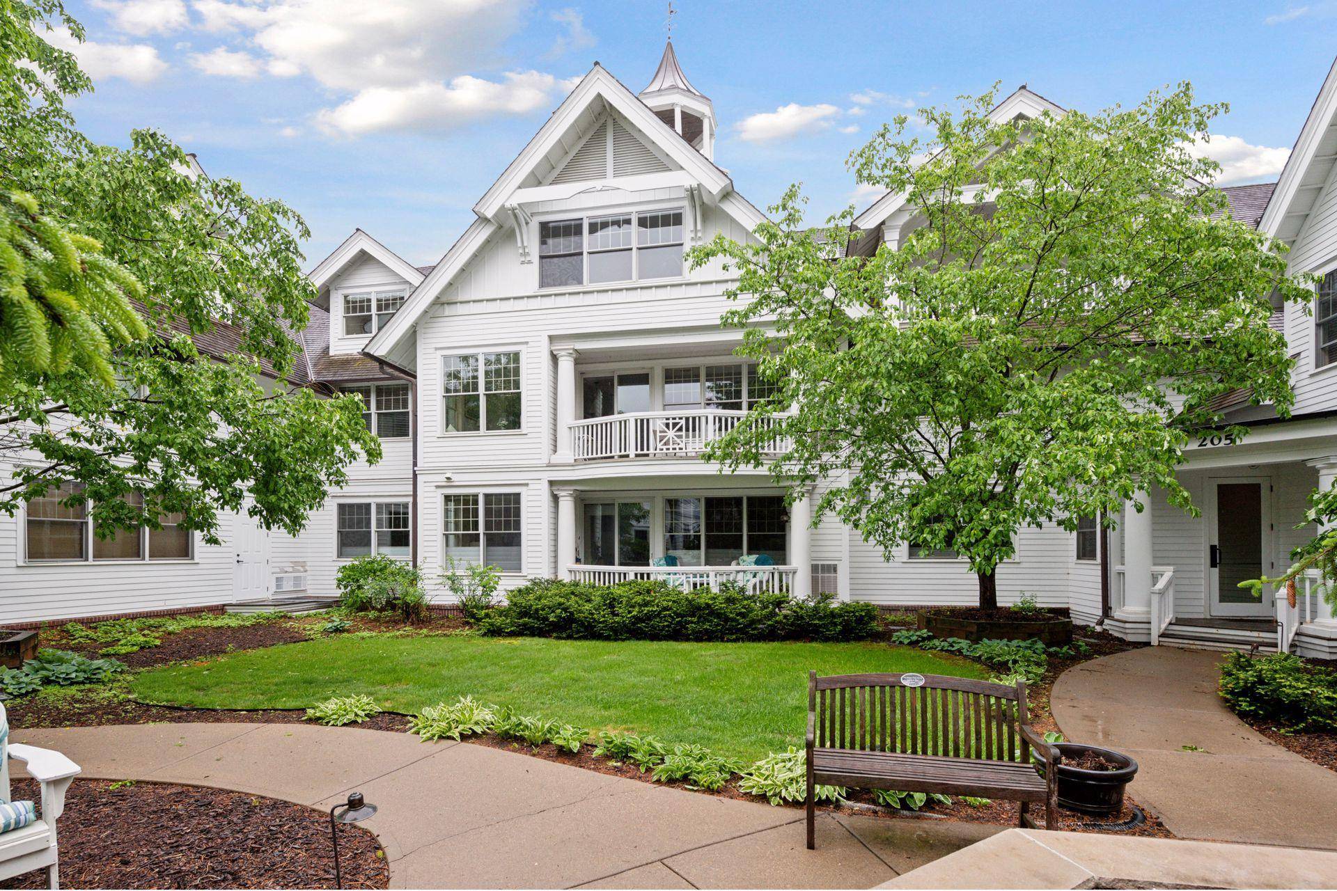 205 Mill ST #S301, Excelsior, MN 55331
