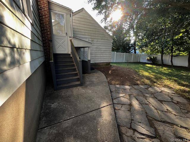 21 Northview TER, Yonkers, NY 10703