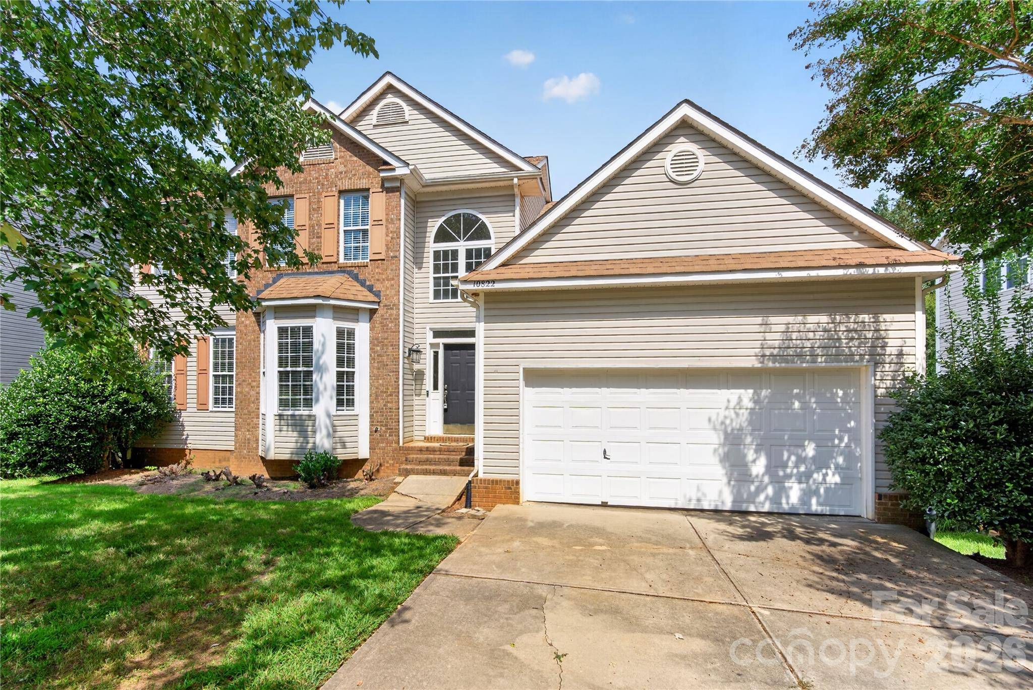 10822 Chamberlain Hall CT, Charlotte, NC 28277