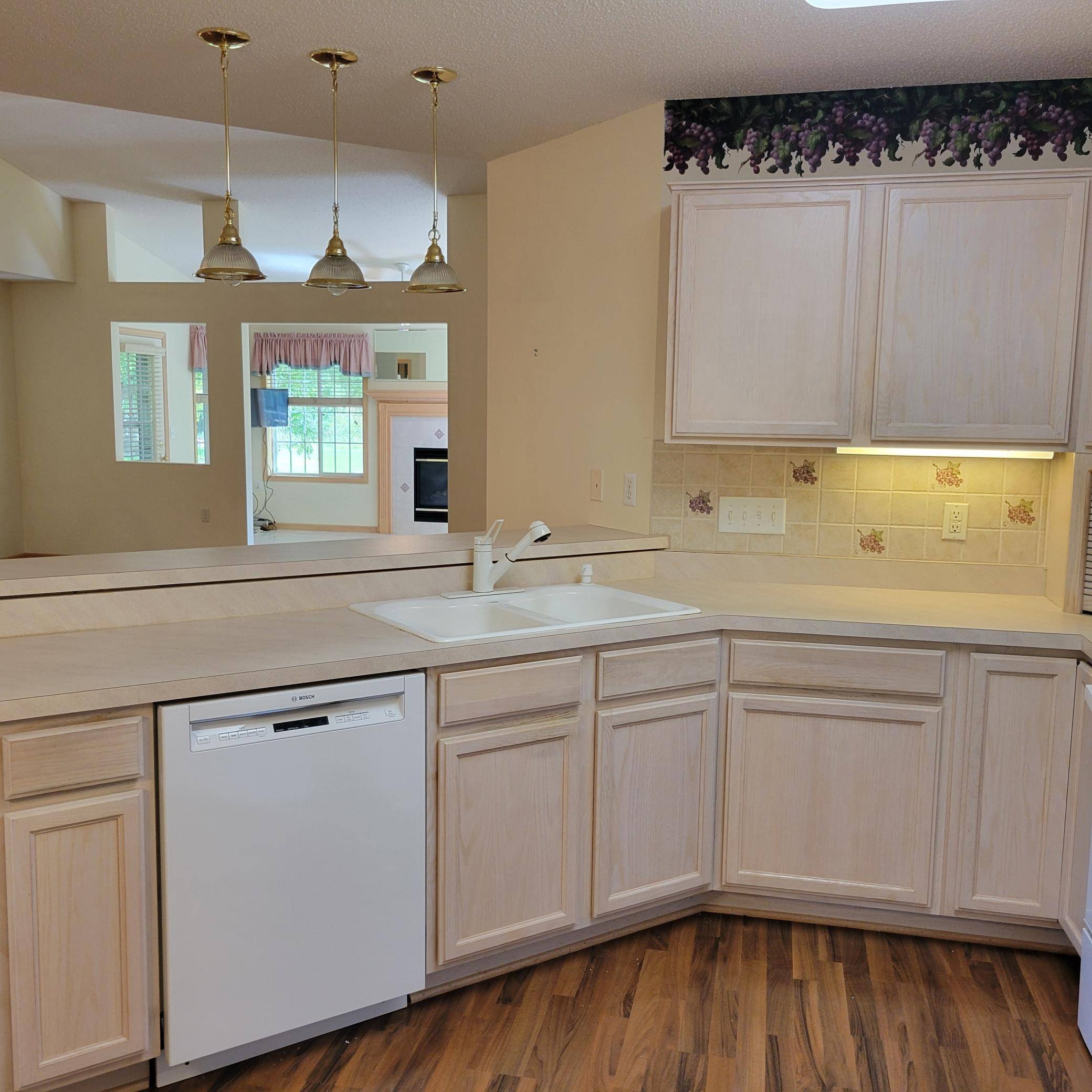 821 Greensview CT NW, Hutchinson, MN 55350
