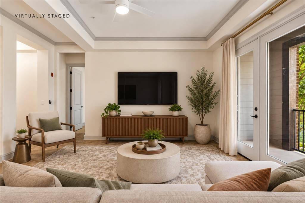 301 Watermere Drive #222, Southlake, TX 76092