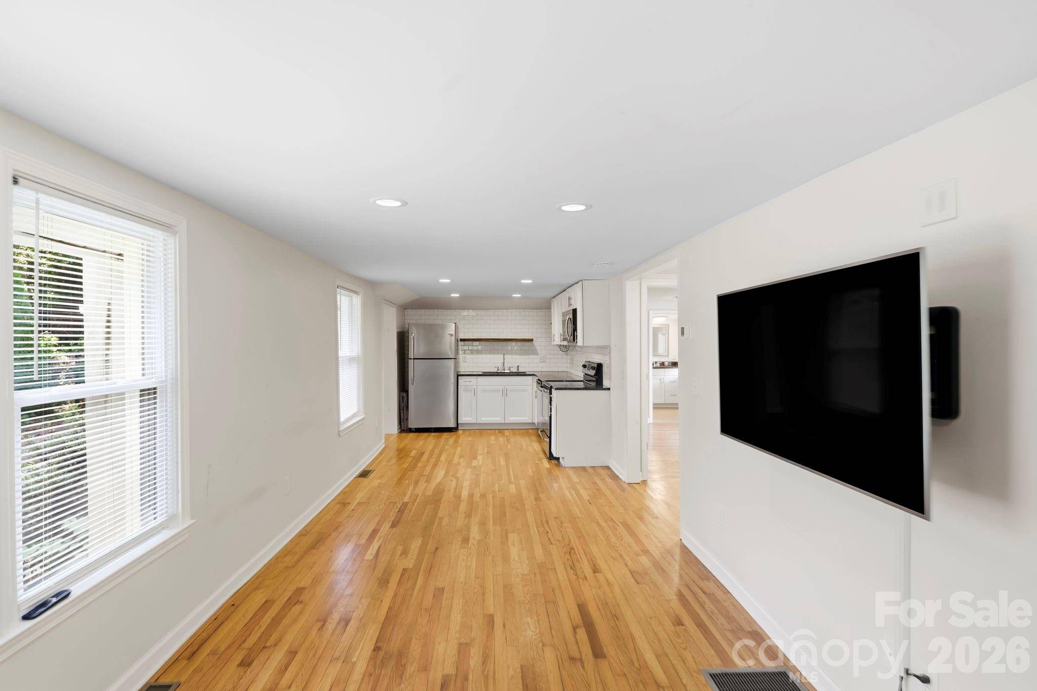 221 N Fork RD, Black Mountain, NC 28711