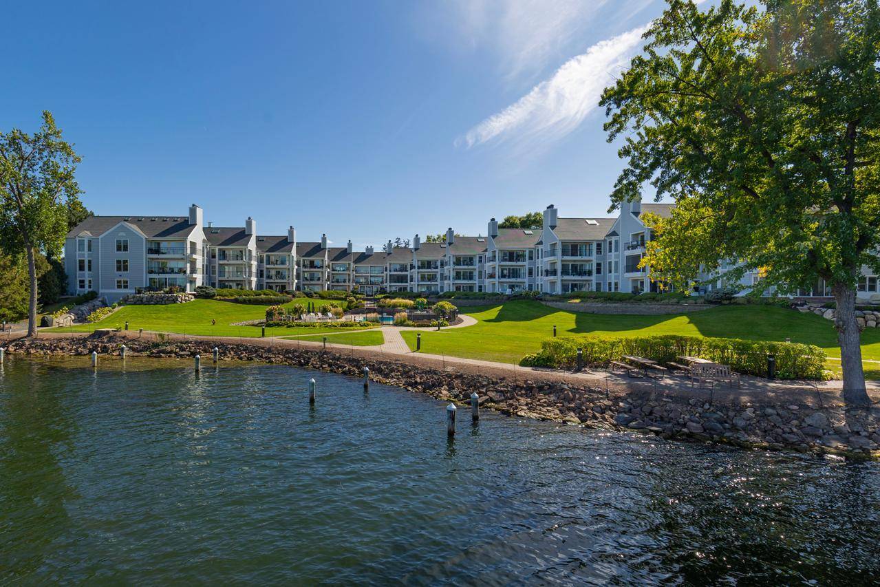 603 Lake ST #307, Excelsior, MN 55331