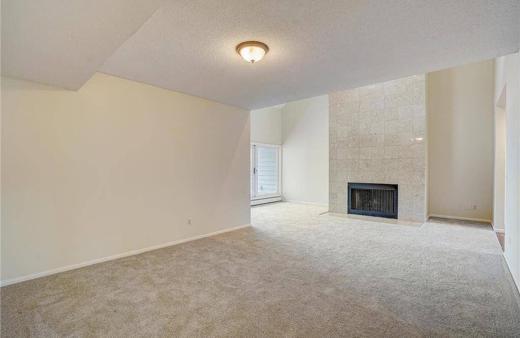 603 Lake ST #307, Excelsior, MN 55331