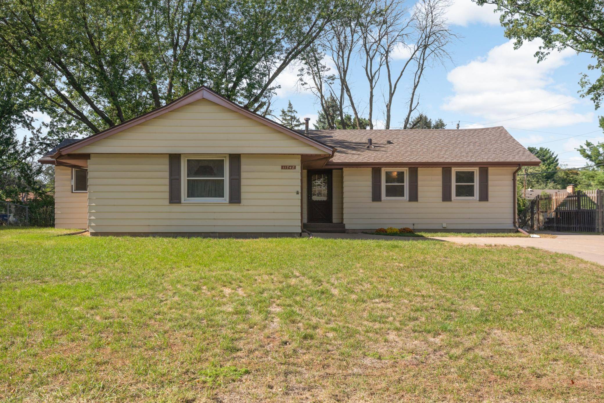11748 Bittersweet ST NW, Coon Rapids, MN 55433