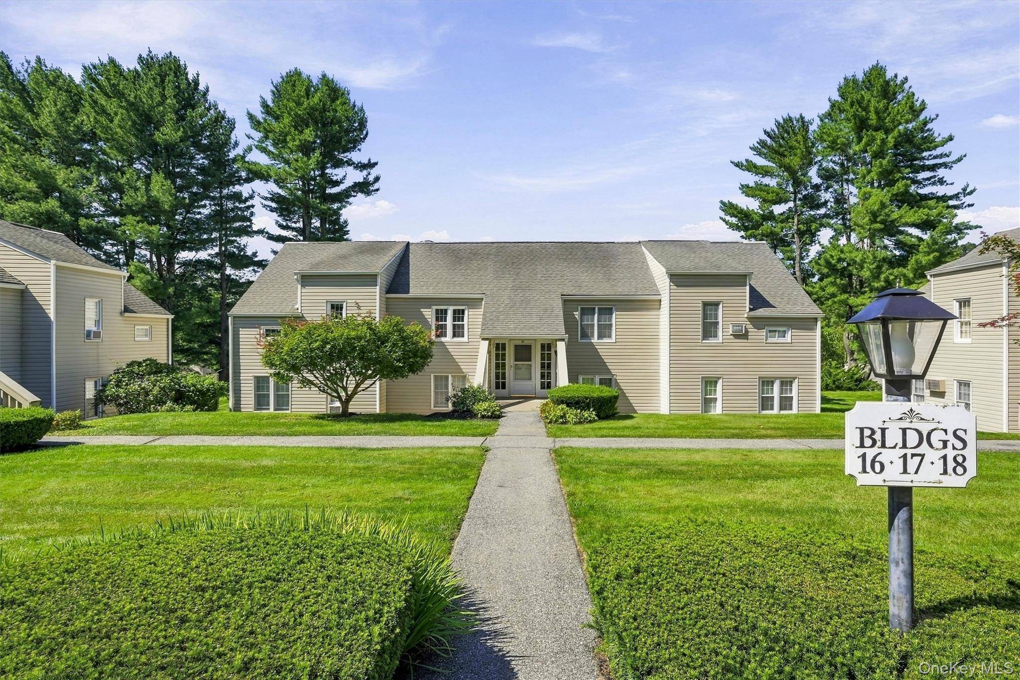 1704 Holly Stream CT, Brewster, NY 10509
