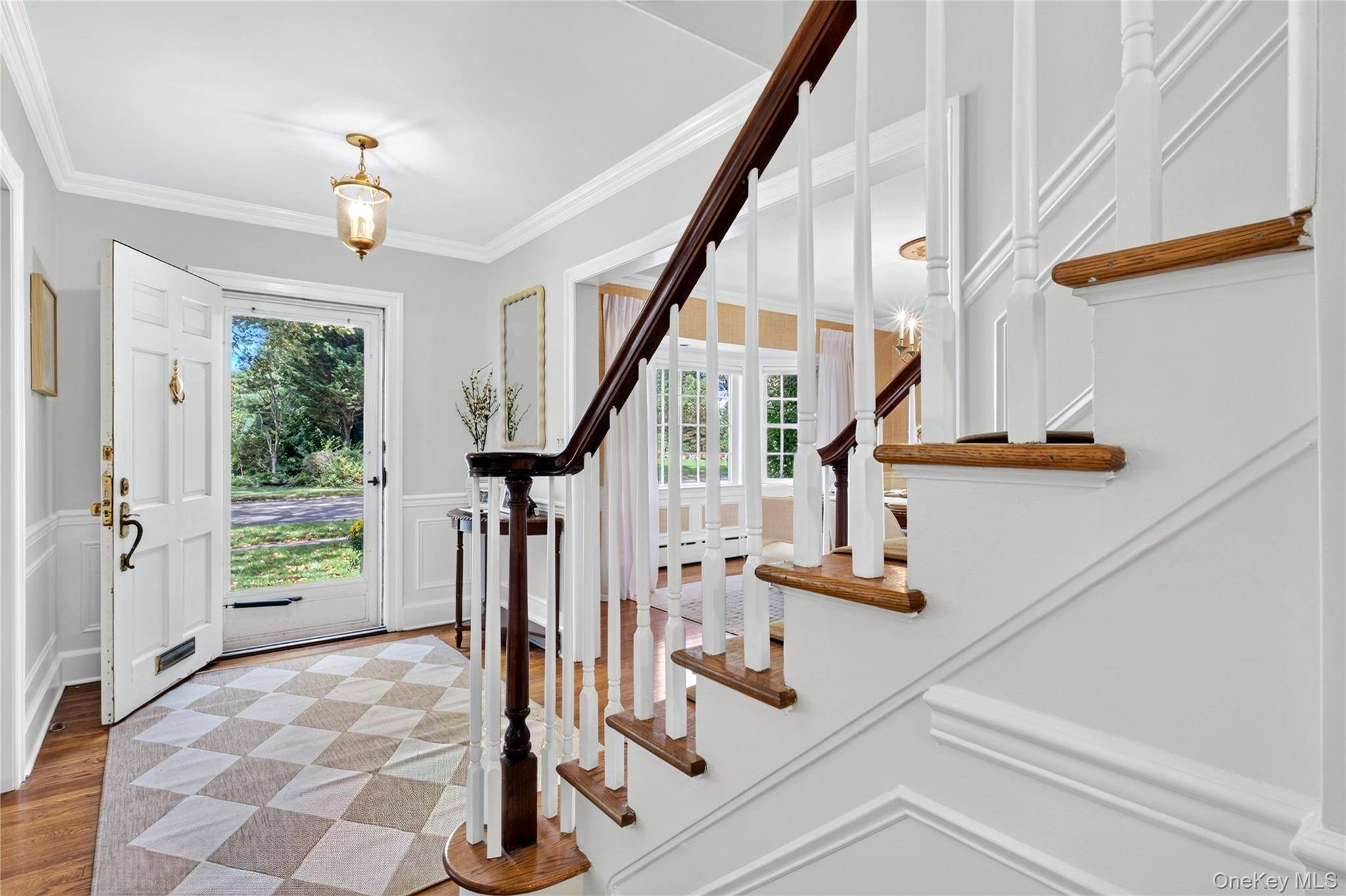 602 Park AVE, Manhasset, NY 11030