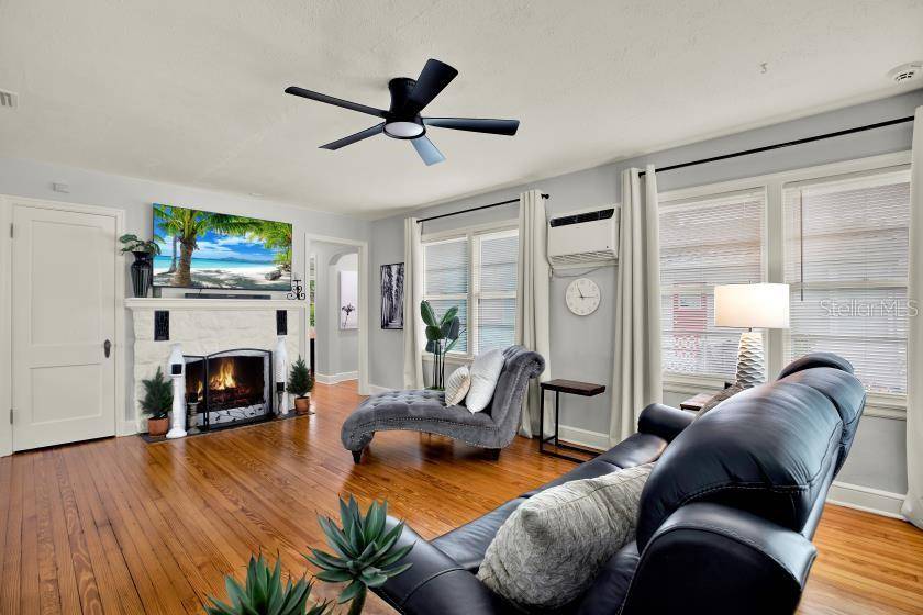306 N HIGHLAND AVE, Clearwater, FL 33755