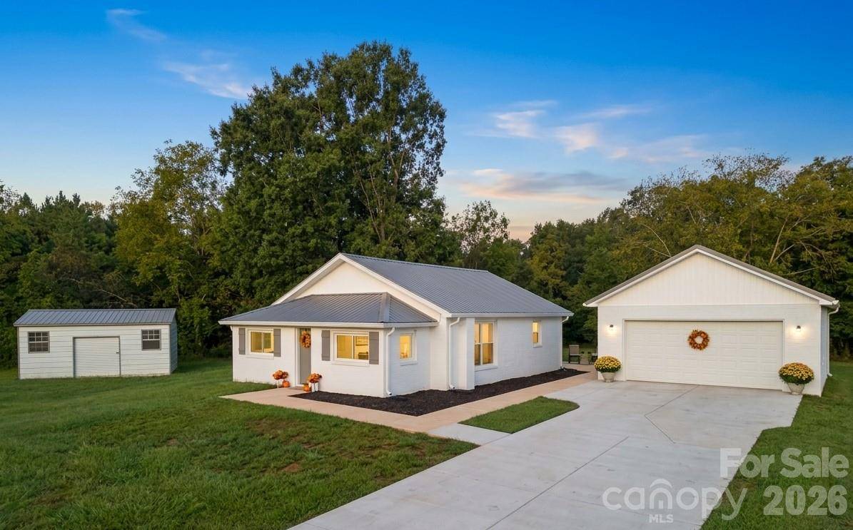 425 Hilbert RD, Rockwell, NC 28138