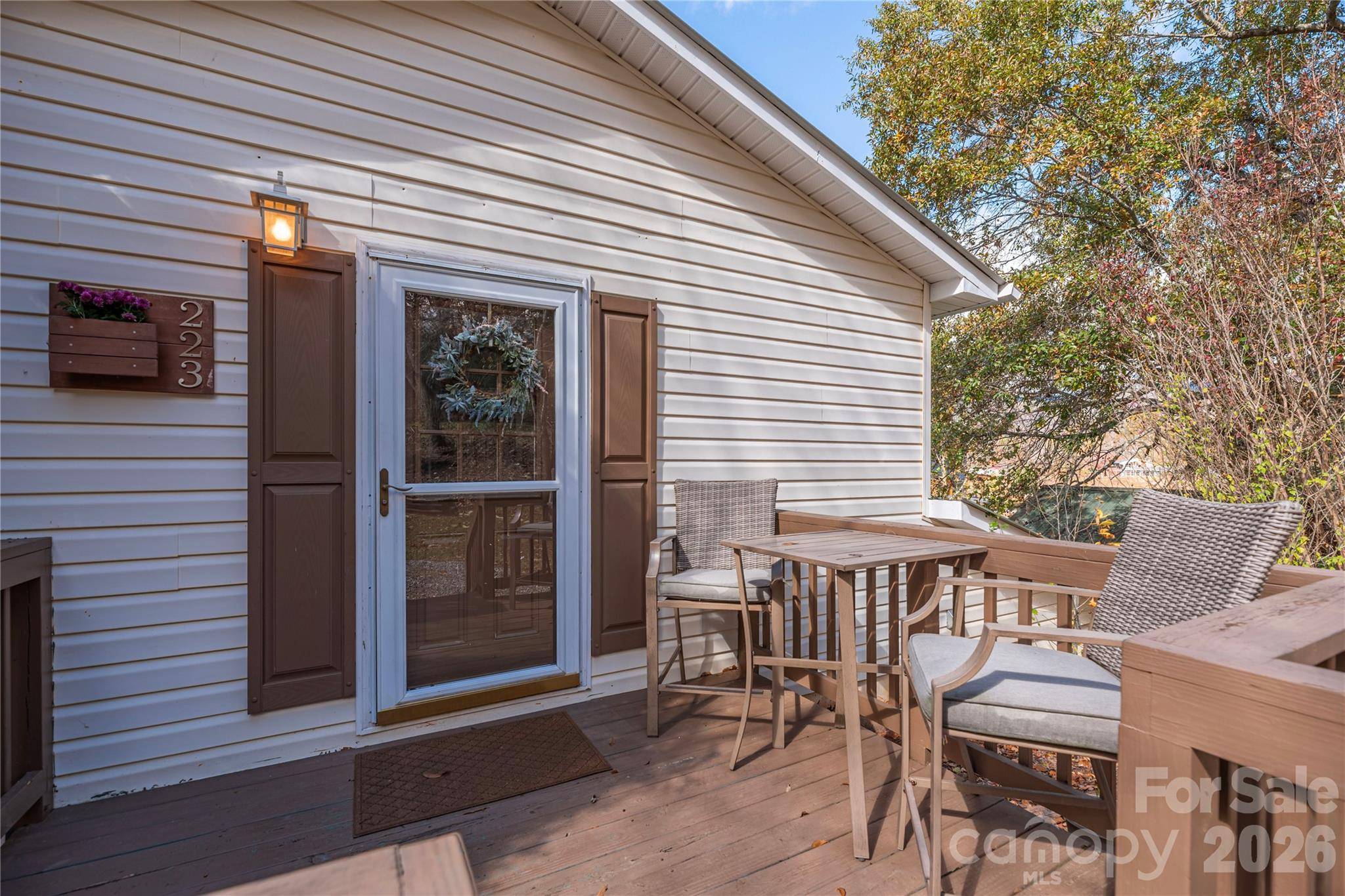 223 Davidson RD, Swannanoa, NC 28778