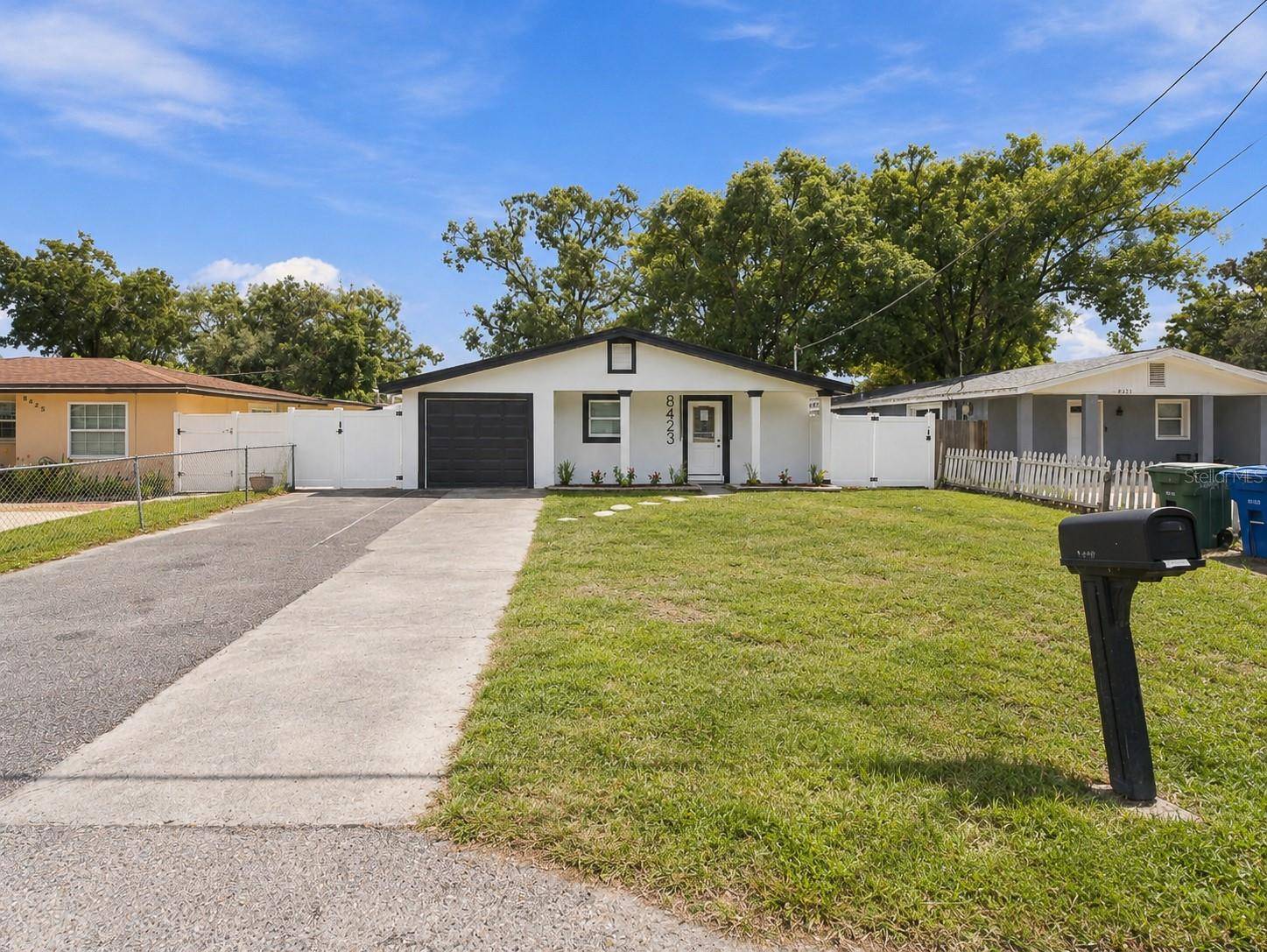 8423 N PACKWOOD AVE, Tampa, FL 33604