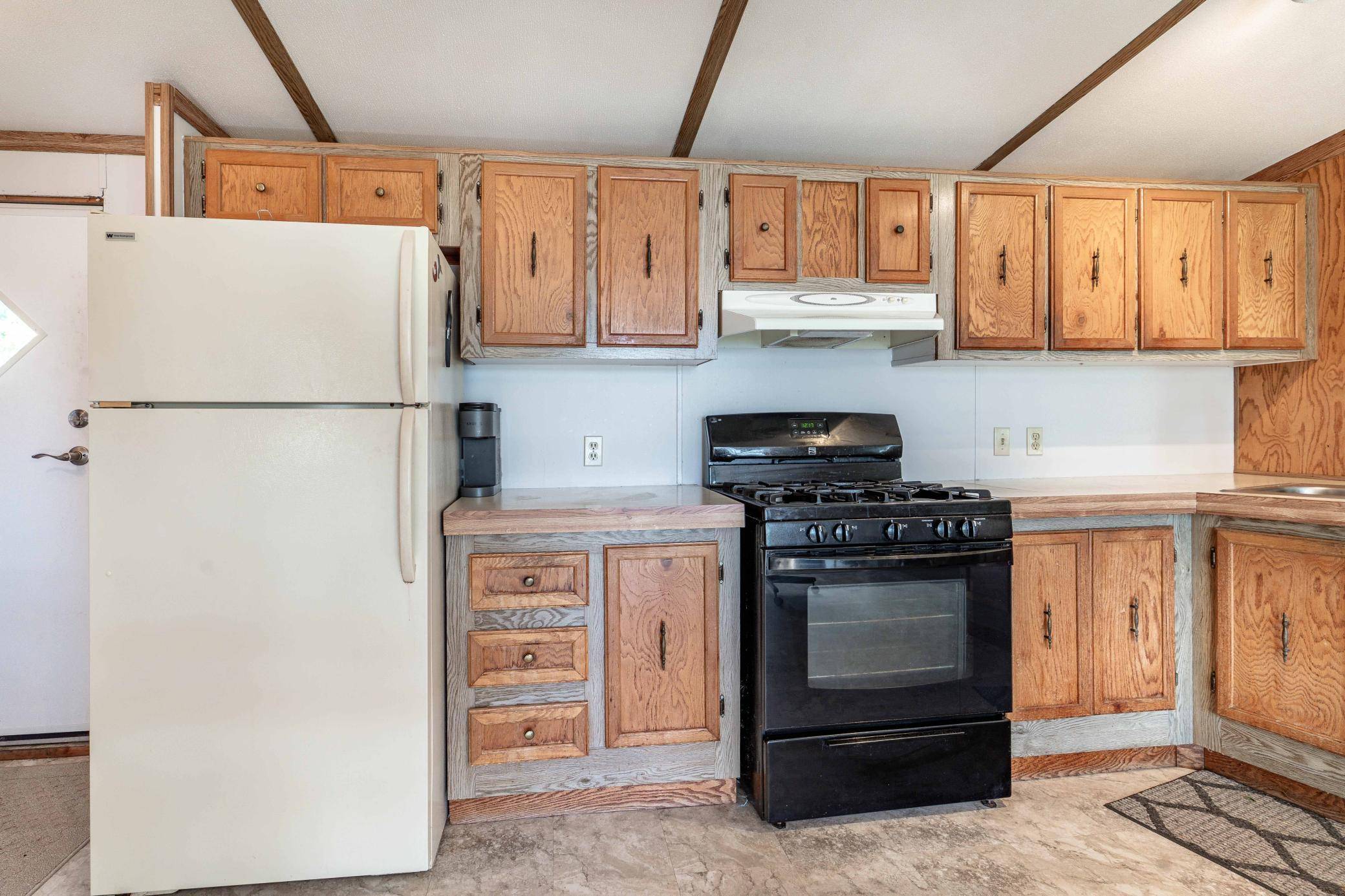 34699 Buddy LN, Dent, MN 56528