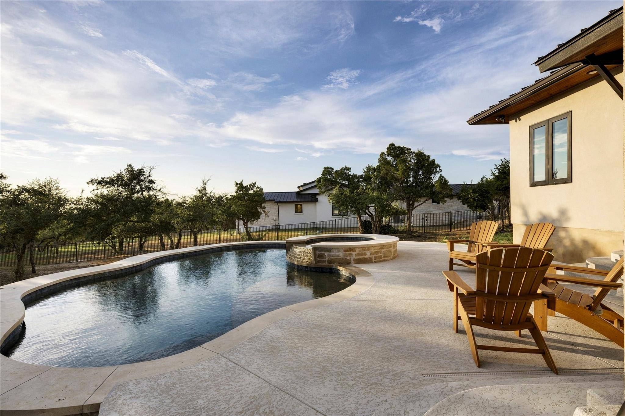 8112 Kuhn DR, Austin, TX 78736