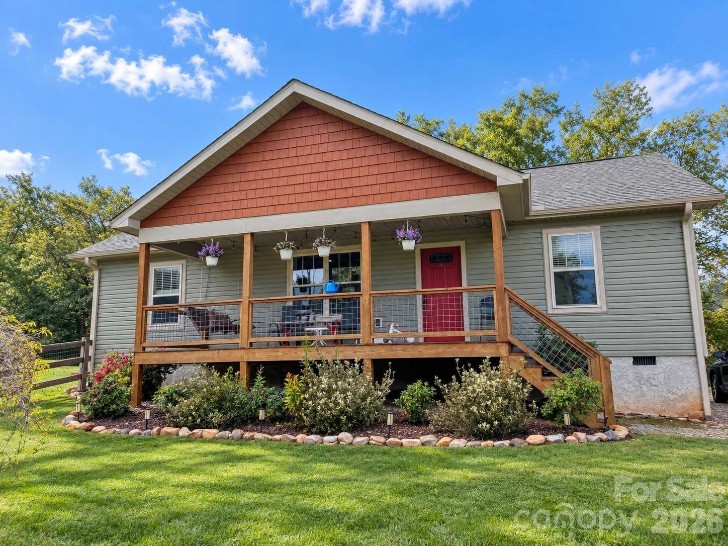 311 Herron Point LN, Weaverville, NC 28787