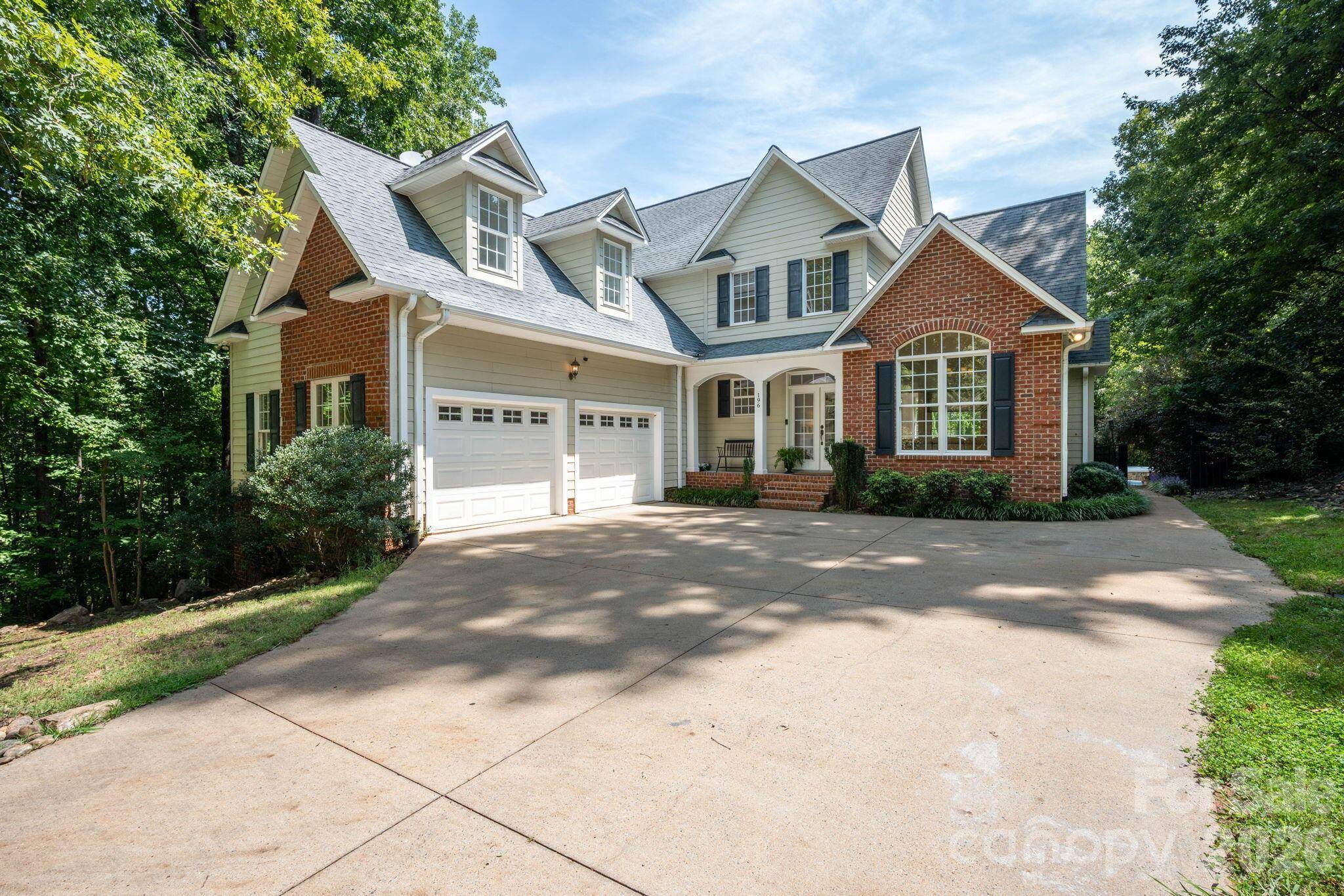 196 E Colonel Hampton CT, Rutherfordton, NC 28139