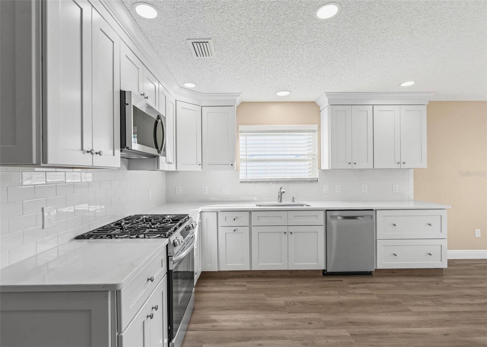 3065 BATALLY CT, The Villages, FL 32162