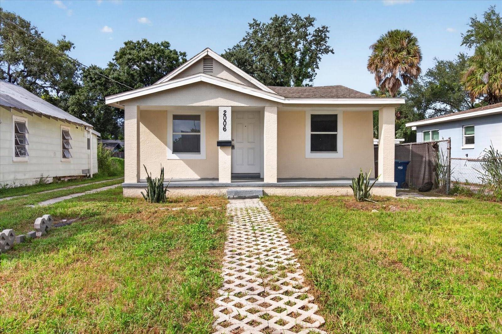 2006 E STUART ST, Tampa, FL 33605