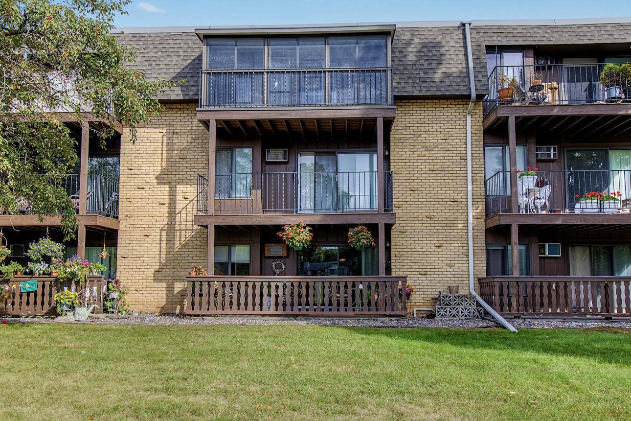 3421 Kent ST #407, Shoreview, MN 55126