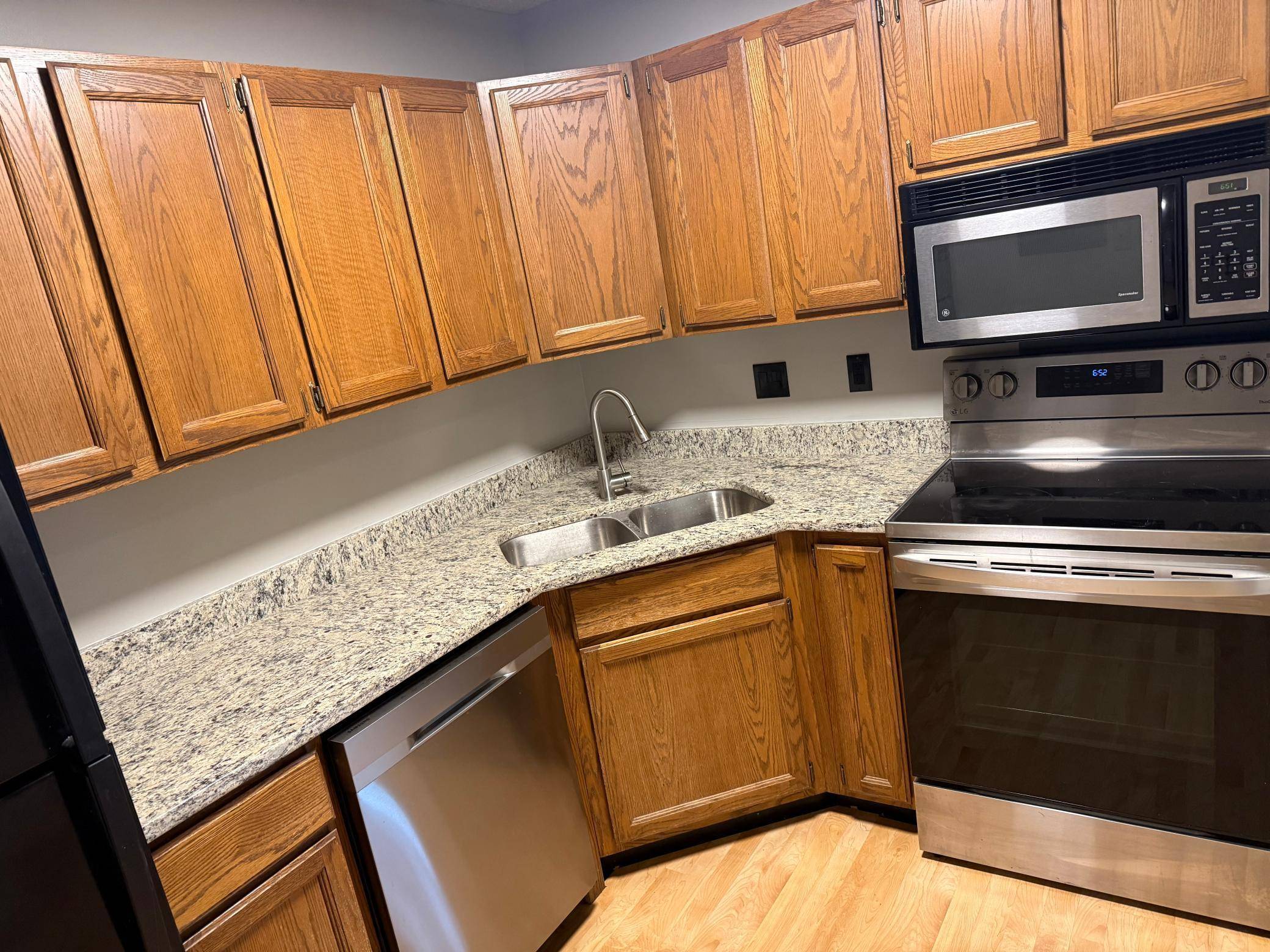 2120 Ridge DR #31, Saint Louis Park, MN 55416