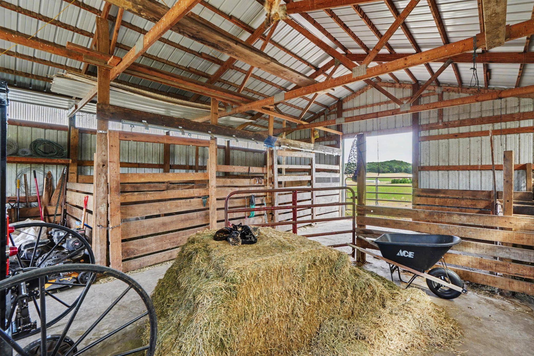 W2550 County Road R, Durand, WI 54736
