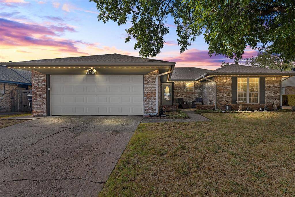 11900 Sagamore DR, Yukon, OK 73099