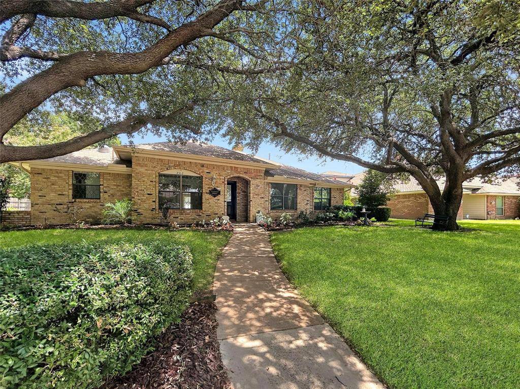 2312 Bush Circle, Carrollton, TX 75007