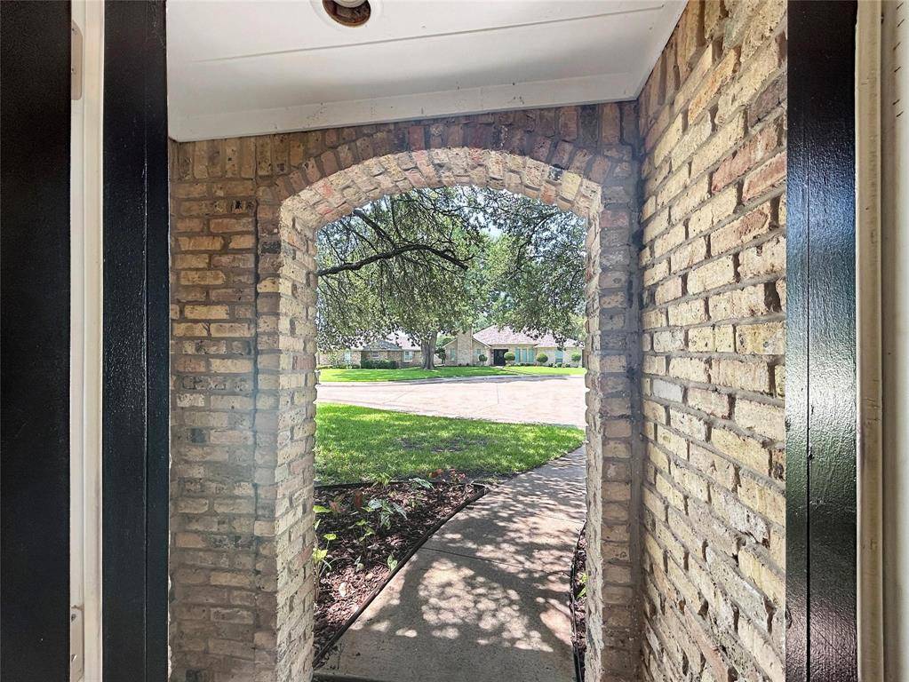 2312 Bush Circle, Carrollton, TX 75007