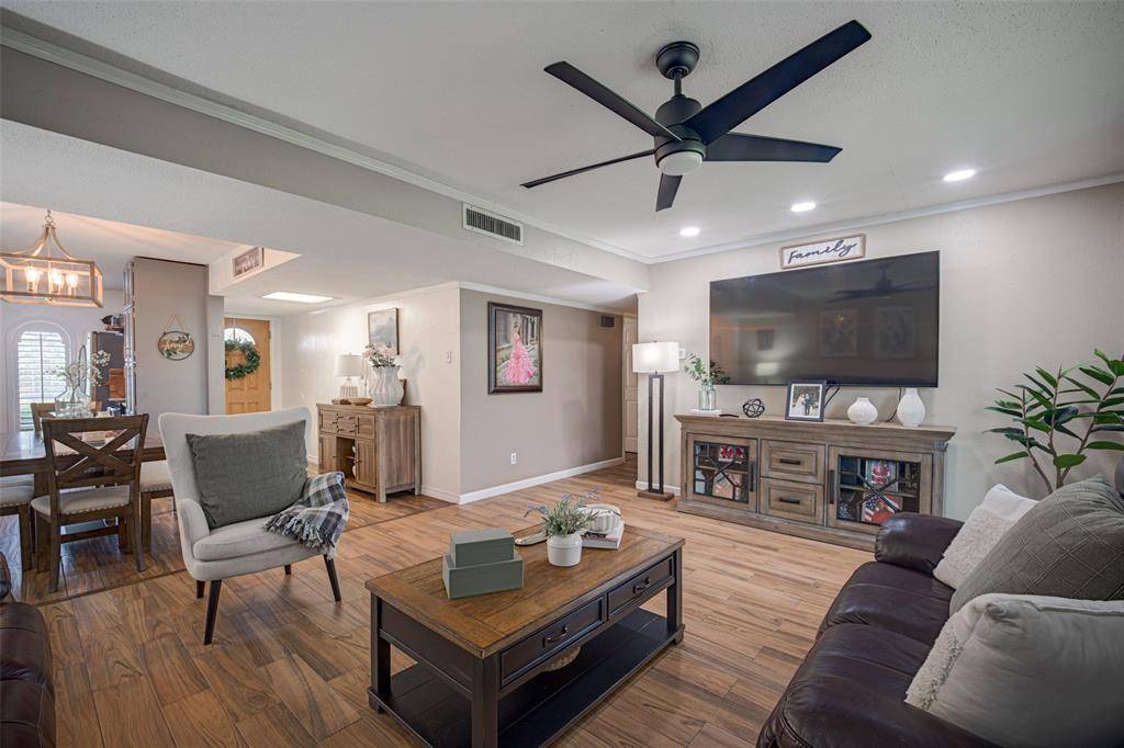 2916 Lockwood Drive, Carrollton, TX 75007