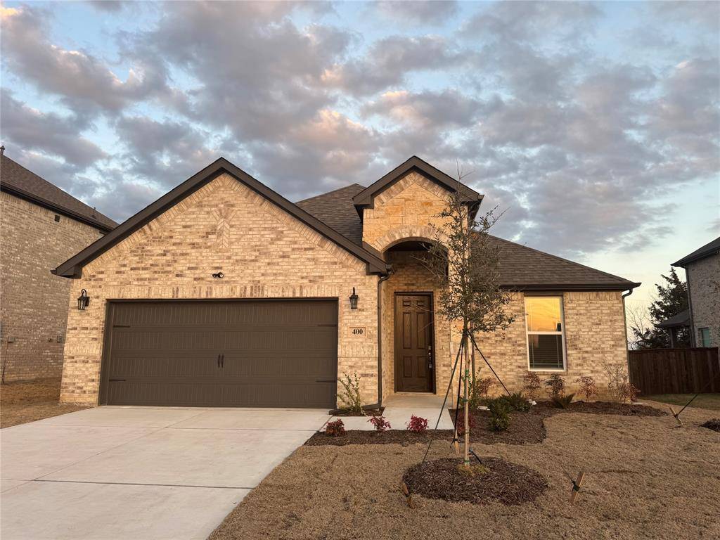 400 Stone Hollow Drive, Ferris, TX 75125