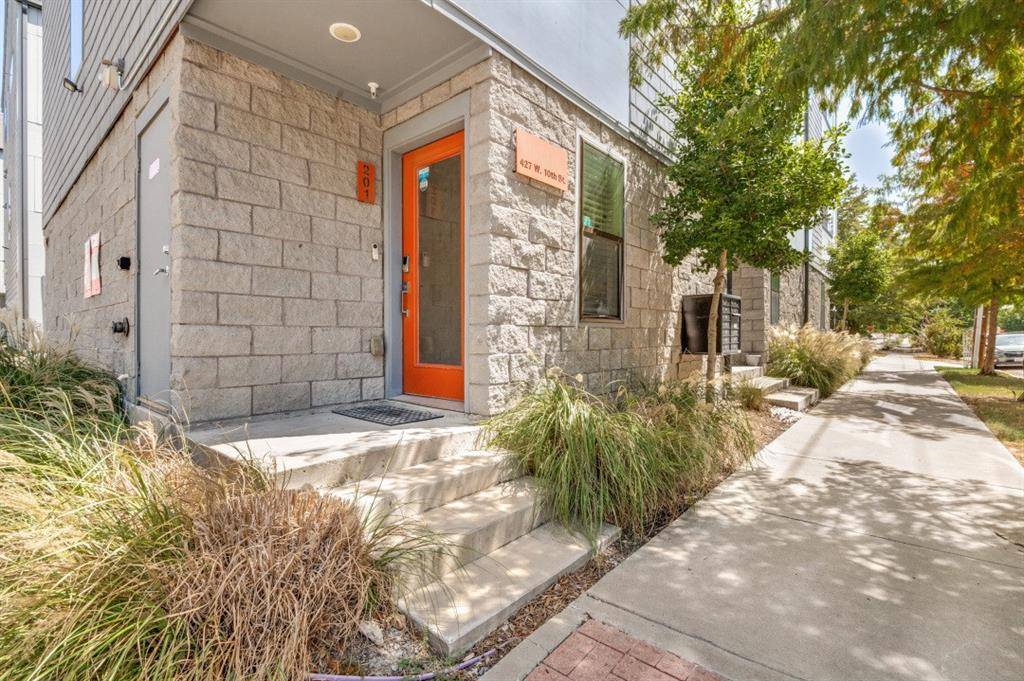 427 W 10th Street #201, Dallas, TX 75208