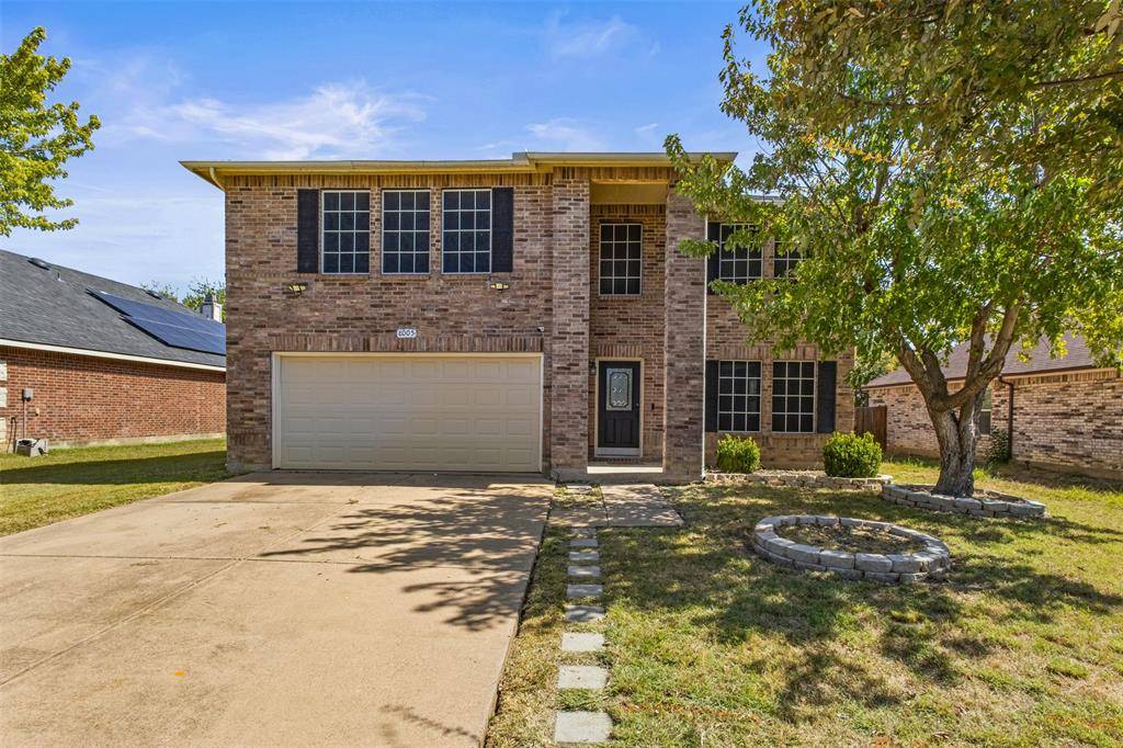8005 York Beach Place, Arlington, TX 76002