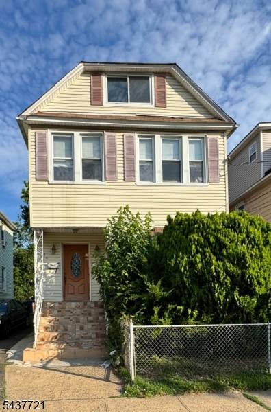 114 W 17Th St #2, Linden City, NJ 07036