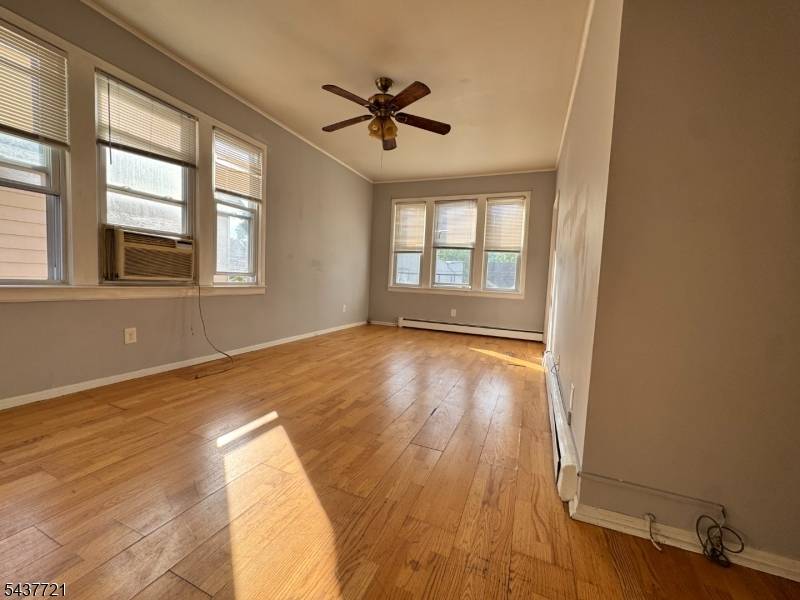114 W 17Th St #2, Linden City, NJ 07036