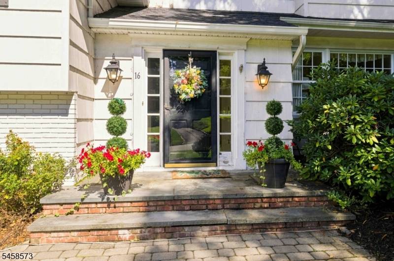 16 Warwick Rd, Chatham Twp., NJ 07928