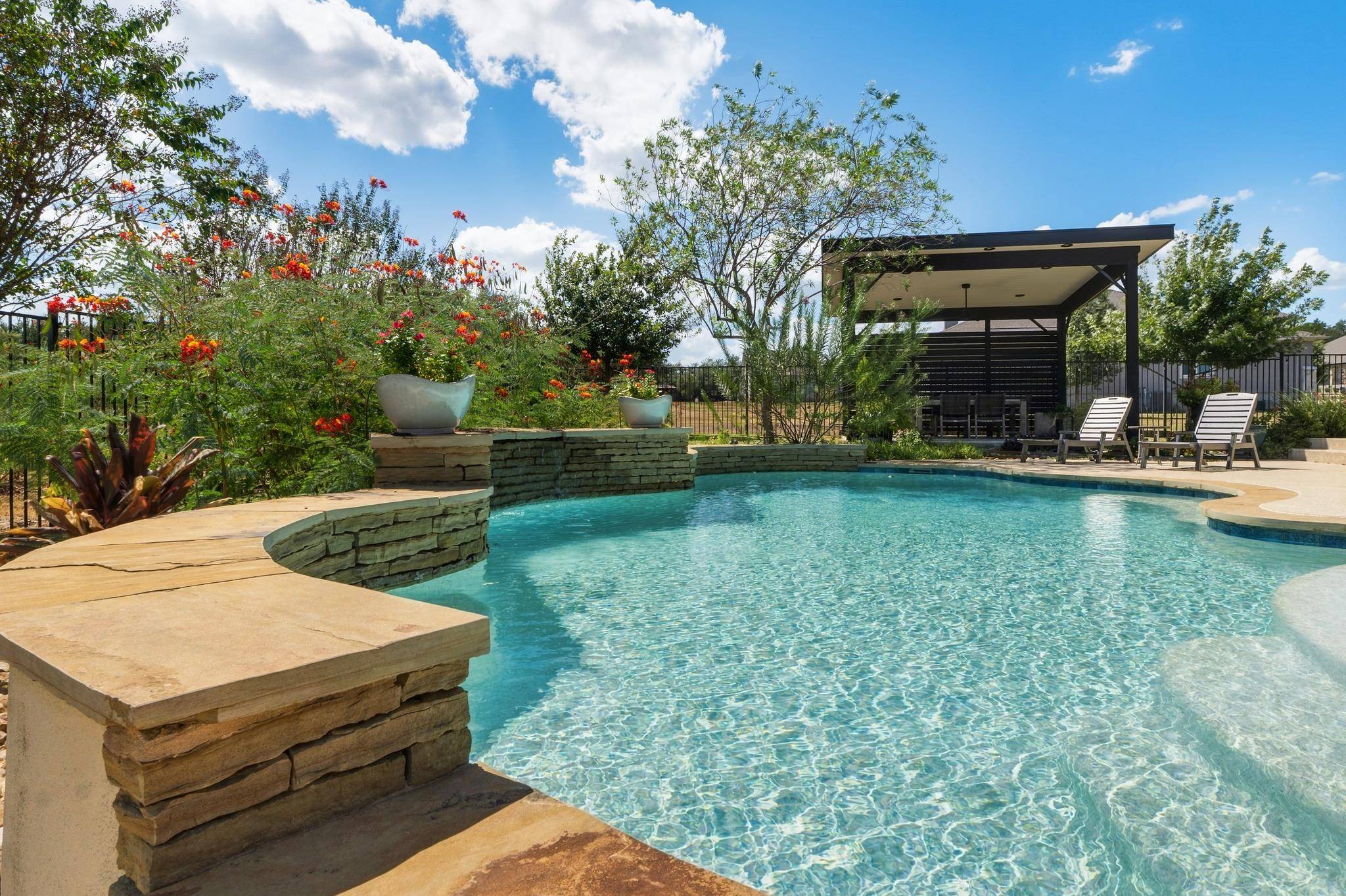 350 July Johnson DR, Austin, TX 78737