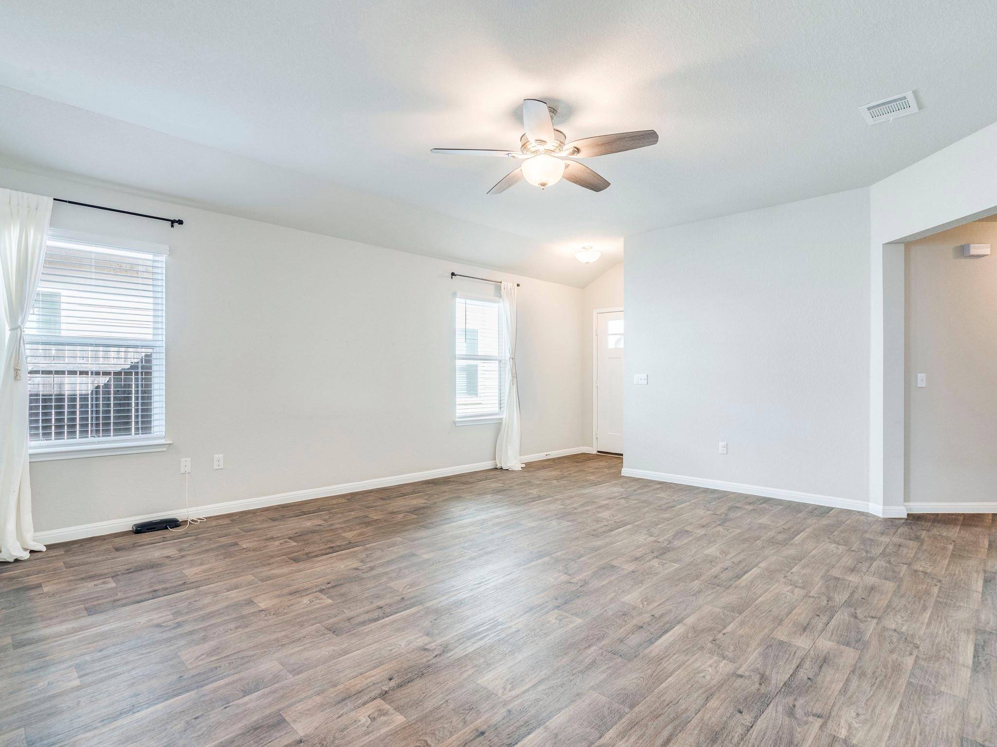 392 Blue Sage DR, Leander, TX 78641