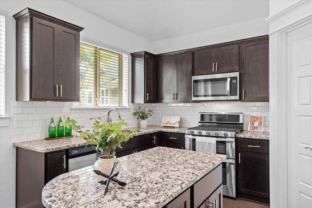 1765 Rowdy LOOP #47, Leander, TX 78641