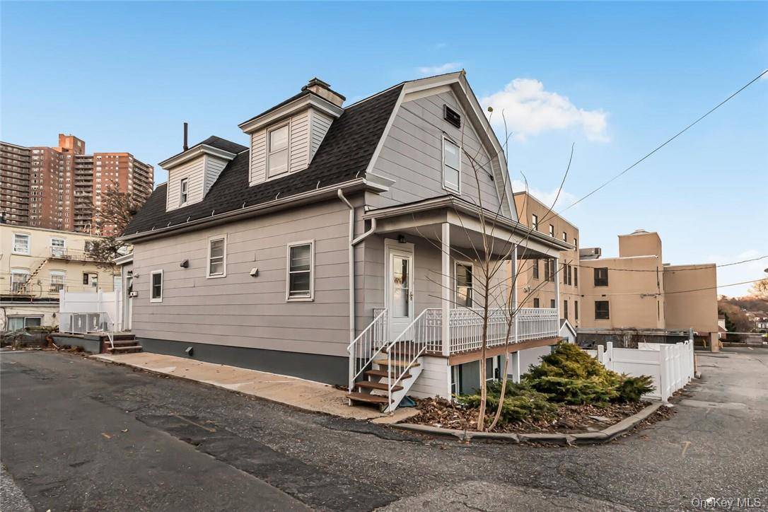 451 W 258th ST, Bronx, NY 10471